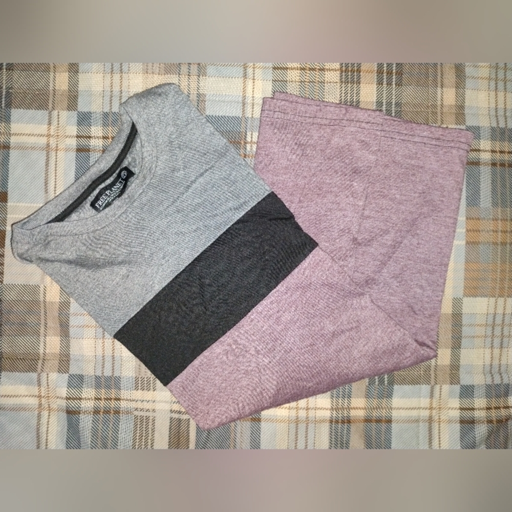 Free 🌎 Planet T-shirt9